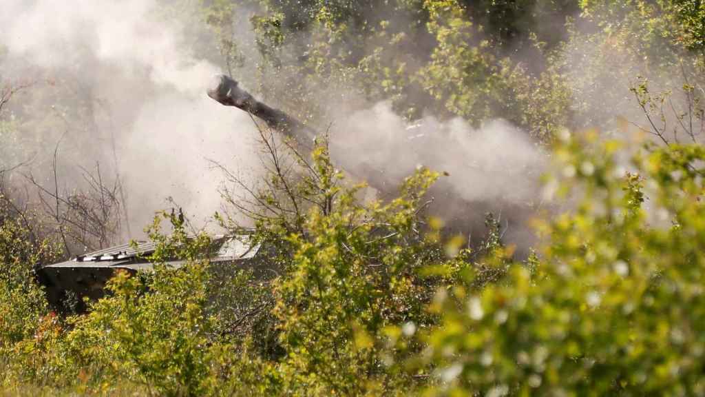 Les pro-russes de Lugansk déchargent leur artillerie sur Severodonetsk