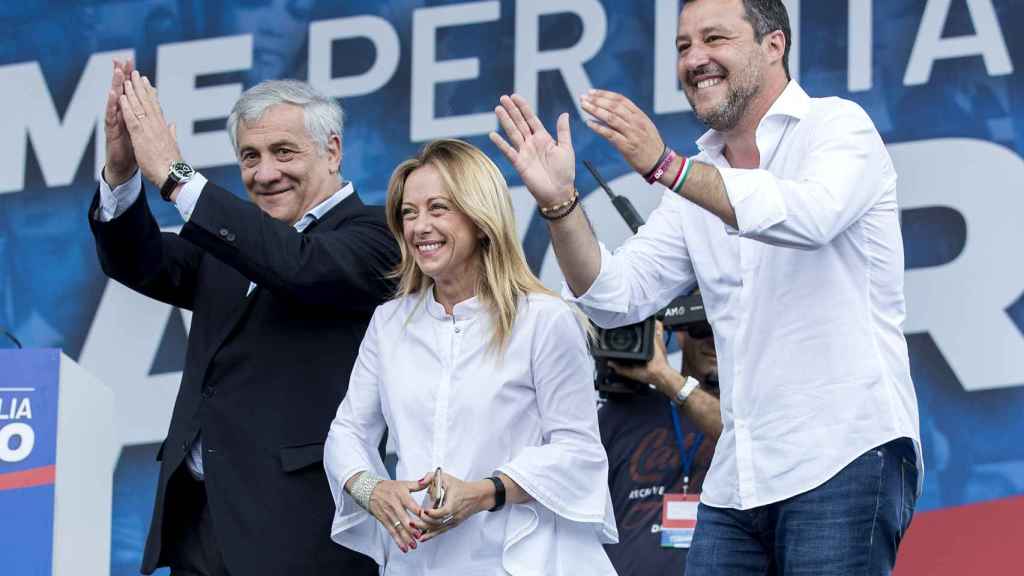 Meloni avec Salvini et Tajani.