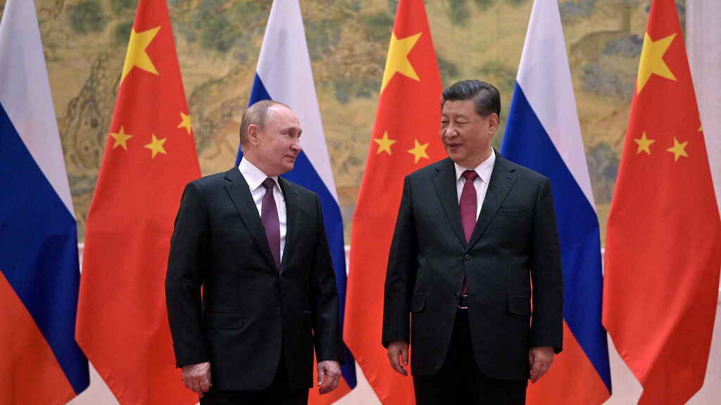 Poutine et Xi Jinping ensemble avant l'ouverture des Jeux d'hiver.