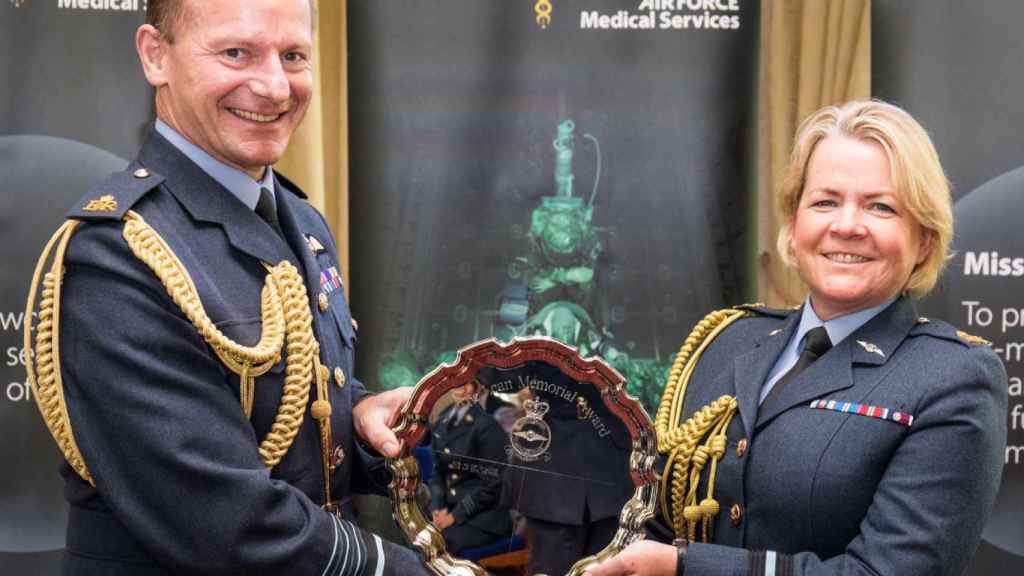 Maria Byford, maréchal adjoint de la RAF, lors d'un événement officiel.