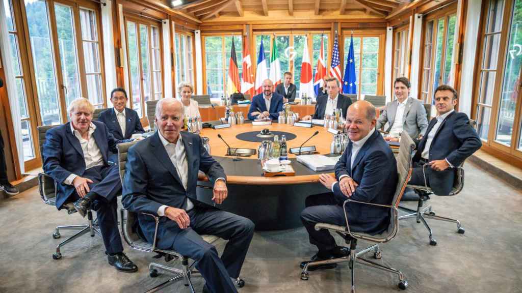 Les dirigeants des pays du G7 lors de la réunion en Allemagne au cours de laquelle ils ont fixé un plafond pour le prix du gaz russe.