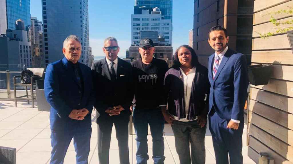 Rubiela Arias avec d'autres représentants de l'organisation 9/11.