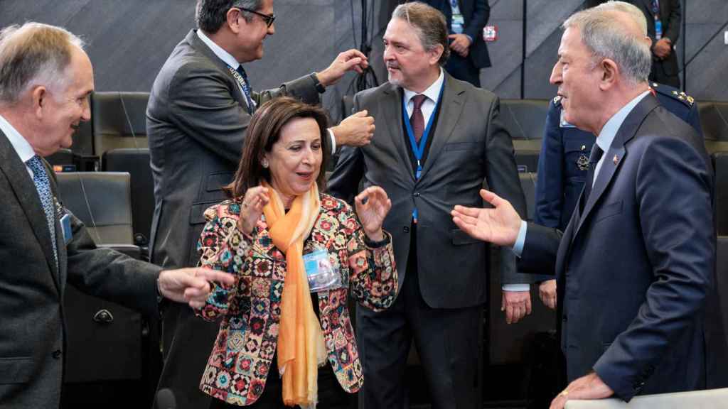 La ministre de la Défense, Margarita Robles, lors de la réunion de l'OTAN à Bruxelles, jeudi.