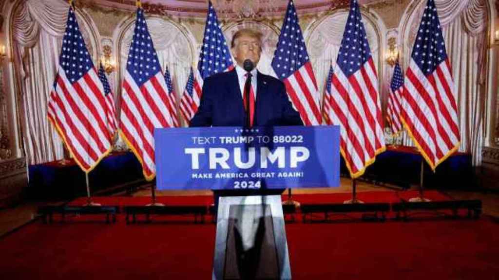 Donald Trump annonce sa pré-candidature à la présidence.