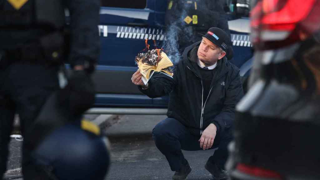 Le Suédois Rasmus Paludan a brûlé un exemplaire du Coran le 21 janvier.