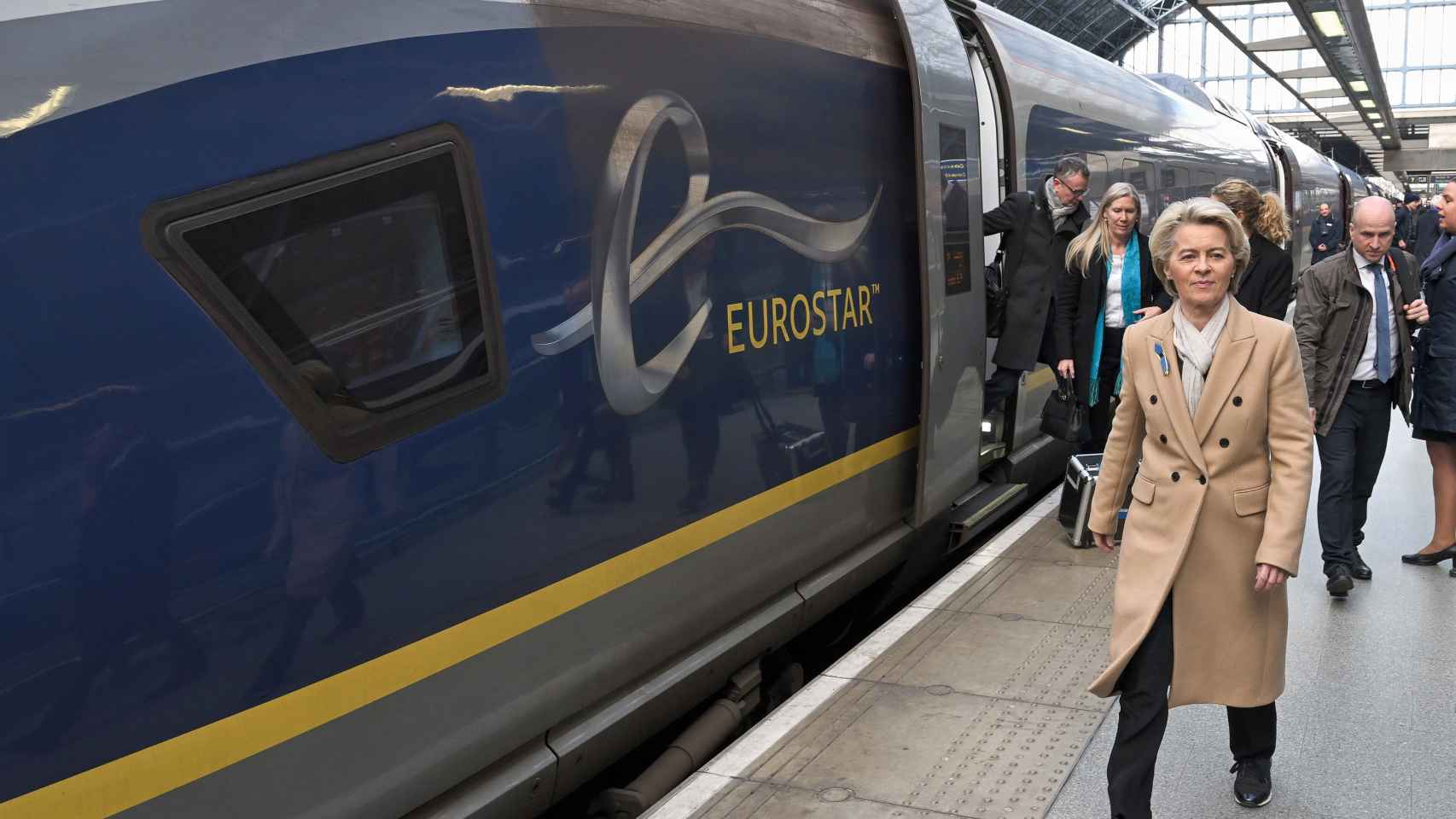 Ursula von der Leyen a voyagé de Bruxelles à Londres dans le train Eurostar.