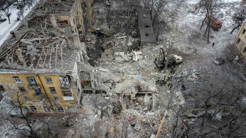Bâtiment détruit par un missile à Kramatorsk.